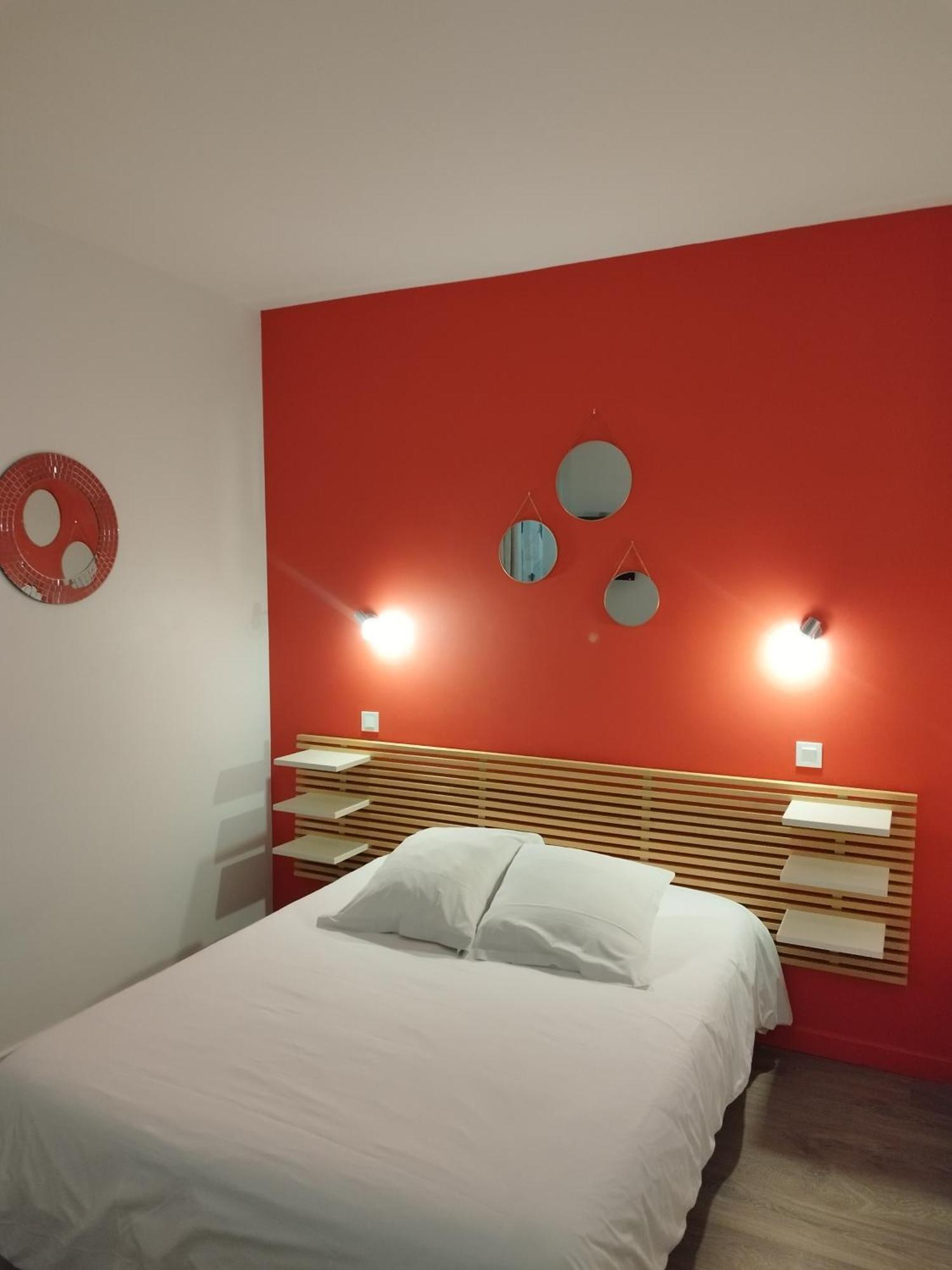 Hotel De La Loube La Roquebrussanne 외부 사진