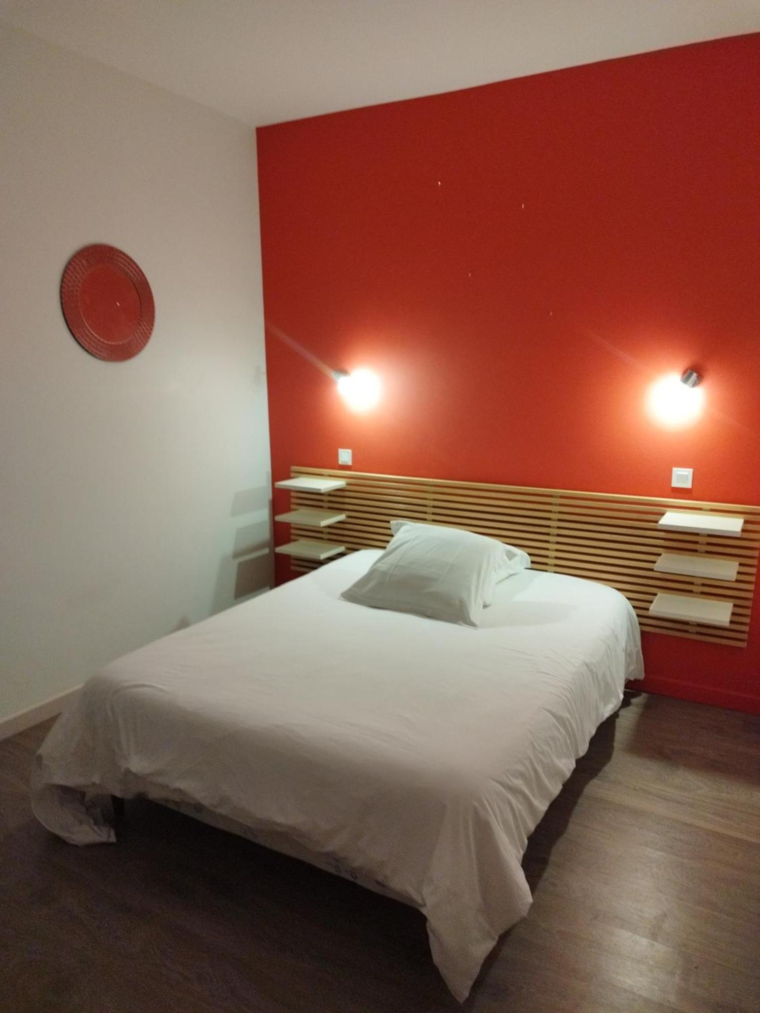 Hotel De La Loube La Roquebrussanne 외부 사진
